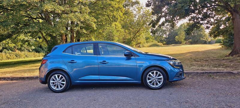 Renault Megane view 4