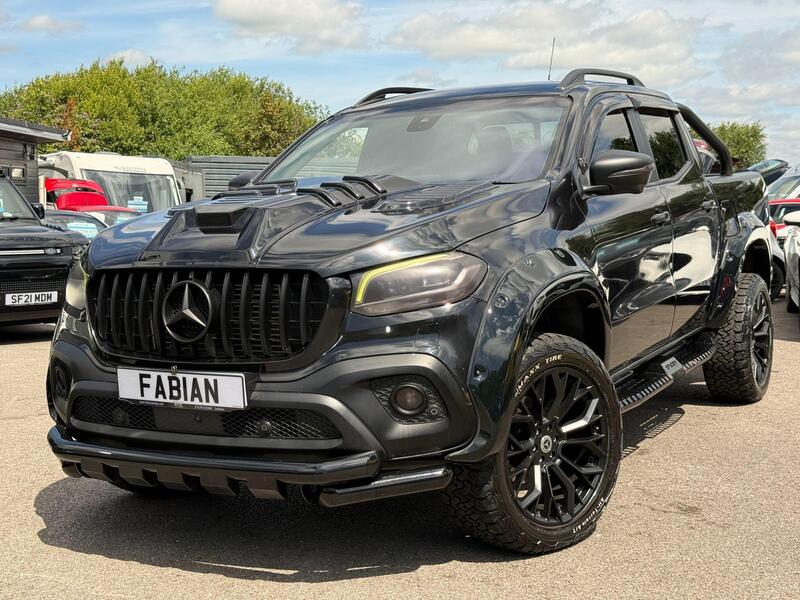 Mercedes-Benz X-Class view 3
