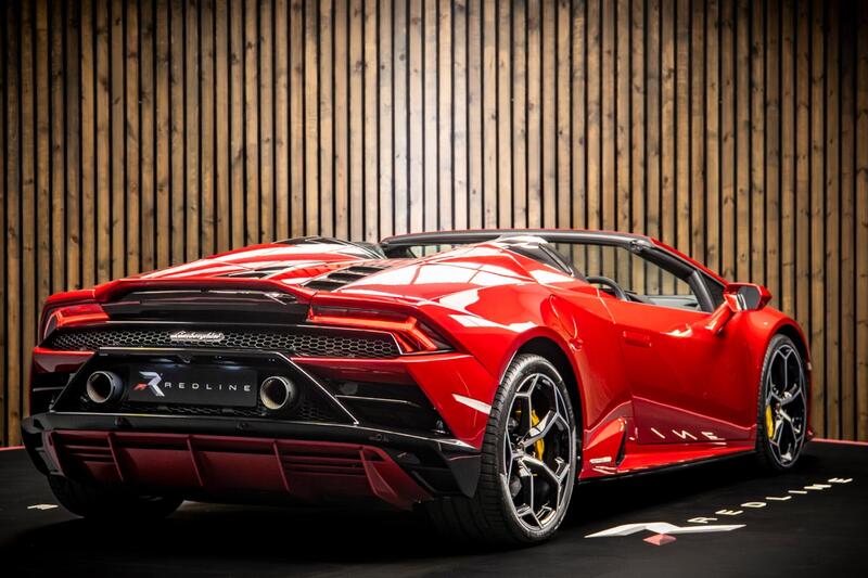 Lamborghini Huracan view 4