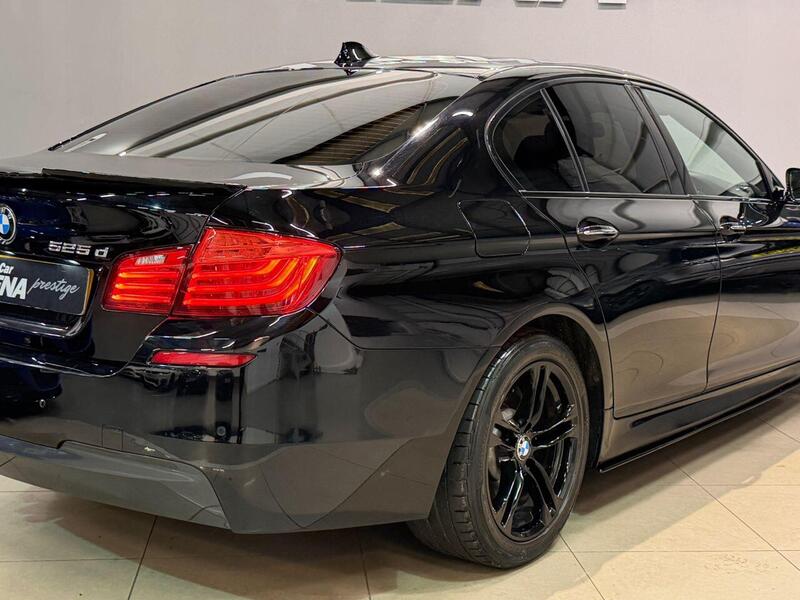 BMW 5 Series view 7