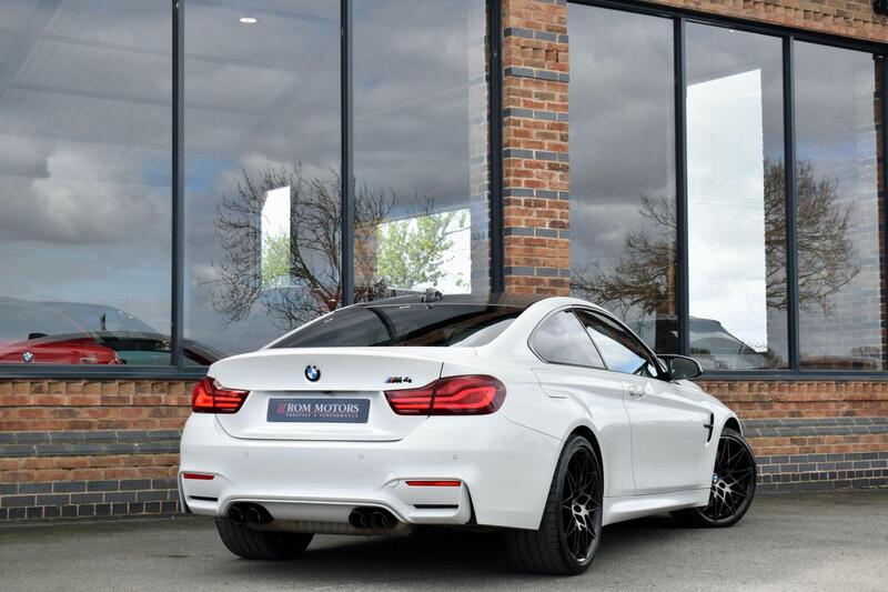BMW M4 view 2