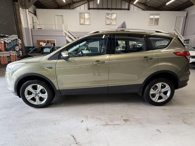 Ford Kuga view 5