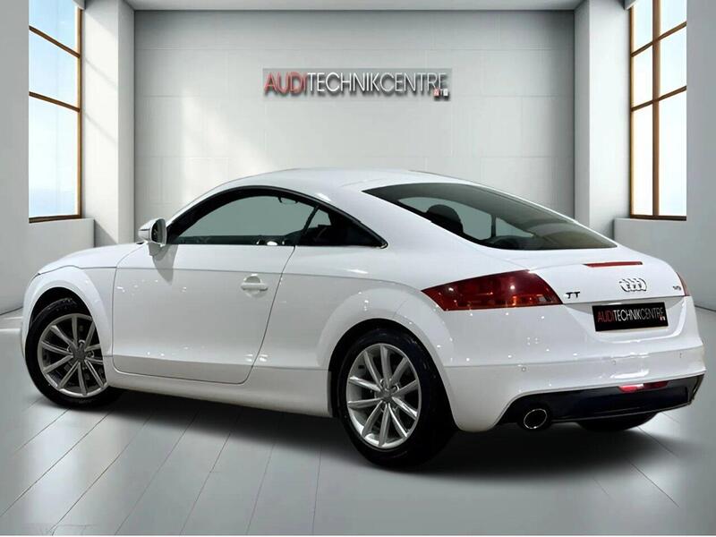 Audi TT view 5