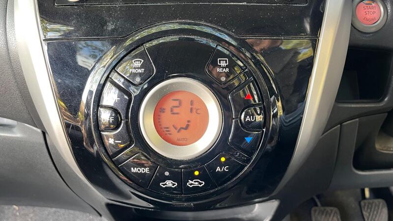 2014 Nissan Note — photo 38