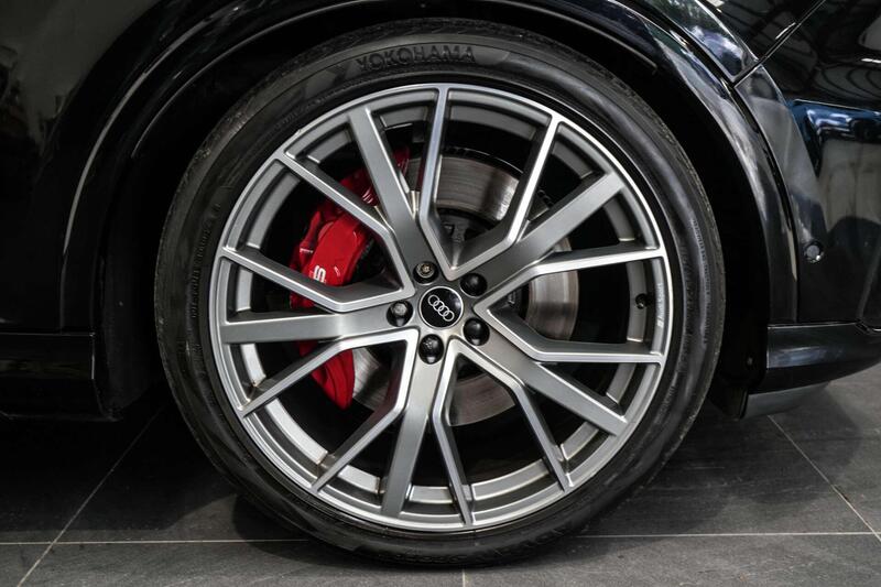 Audi Audi SQ7 view 7