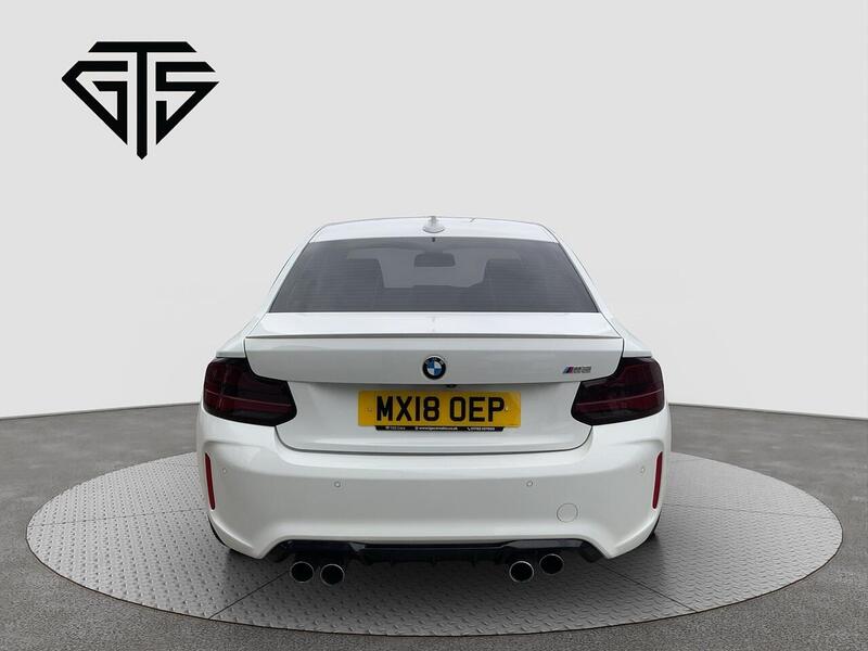 BMW M2 view 4
