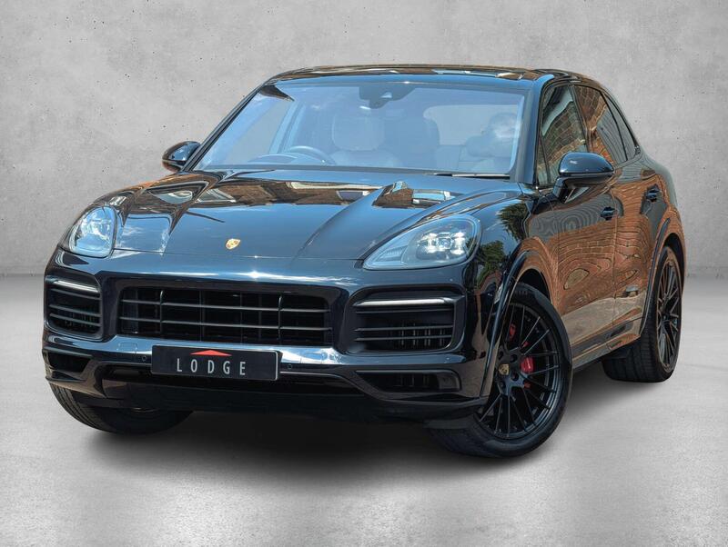 Porsche Cayenne view 3