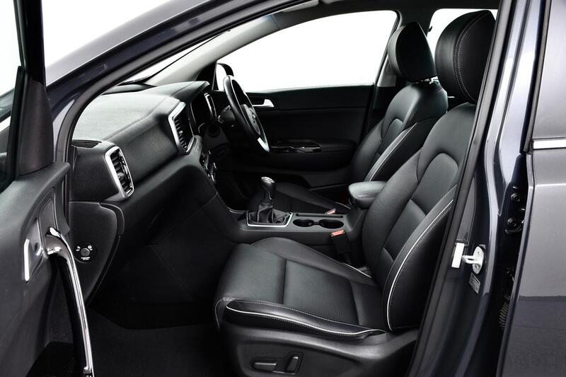 Kia Sportage view 2