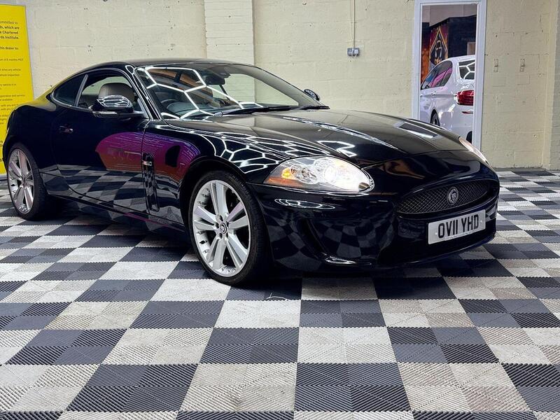 Jaguar XK view 4