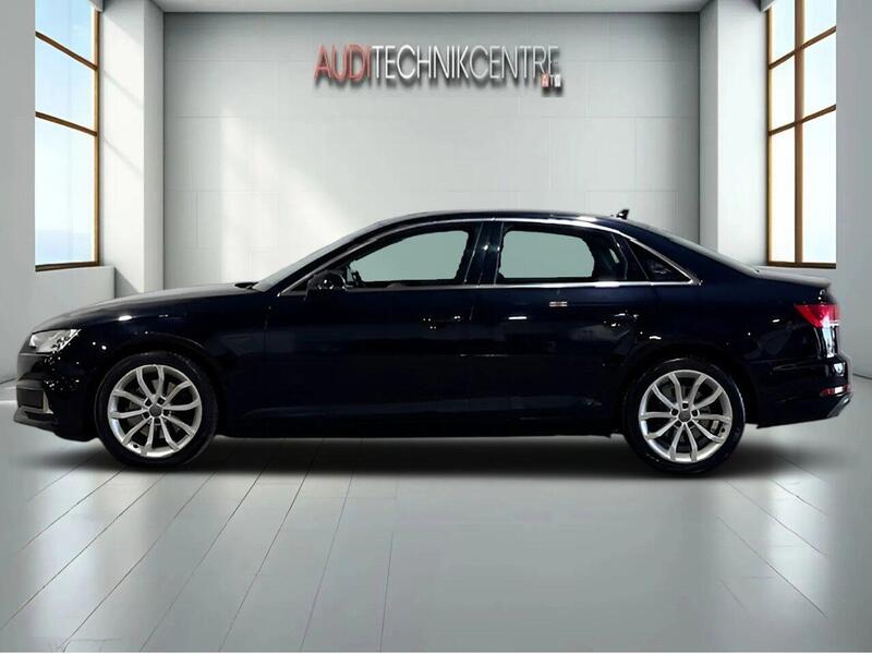 Audi A4 view 4