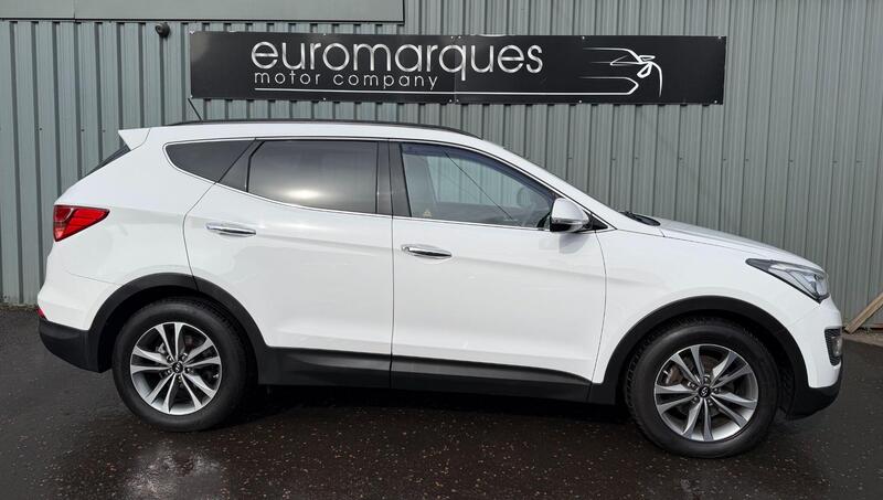 Hyundai Santa Fe view 2