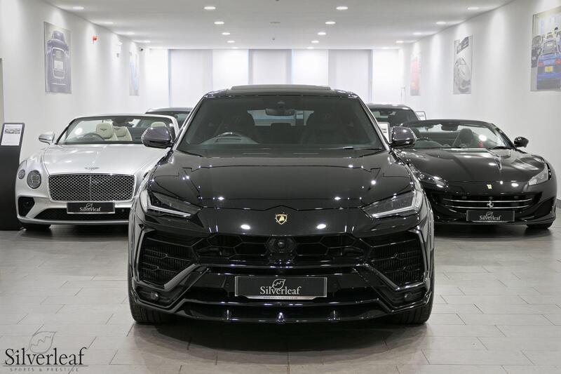 Lamborghini Urus view 7