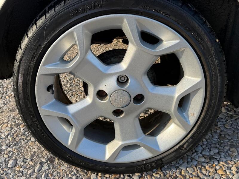 Ford Ka view 2
