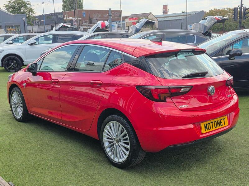 Vauxhall Astra view 5
