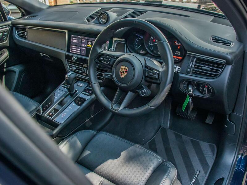 Porsche Macan view 5