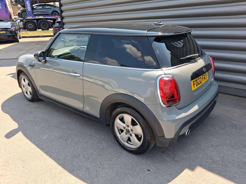 Mini Cooper view 7