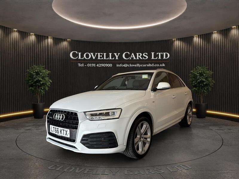 Audi Audi Q3 view 4
