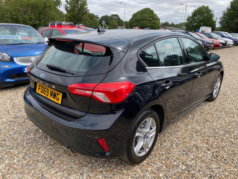 Ford Focus view 5