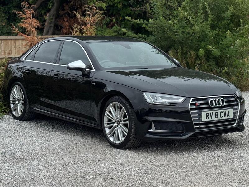 Audi S4 view 3