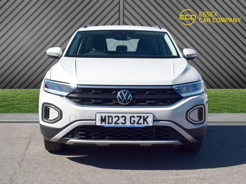 Volkswagen T-Roc view 7