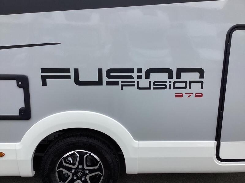 Mclouis Fusion 379 — image 7