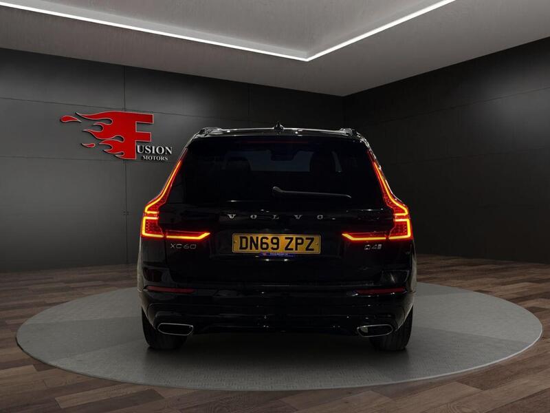 Volvo XC60 view 6
