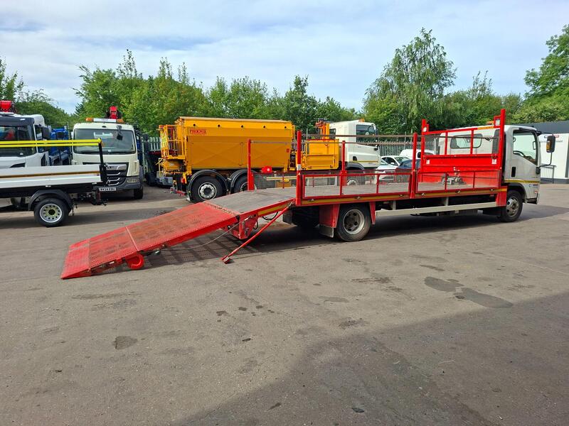 Isuzu N75 190  7.5T Beavertail