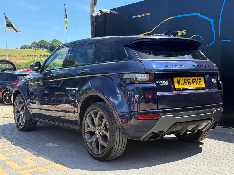 Land Rover Range Rover Evoque view 3