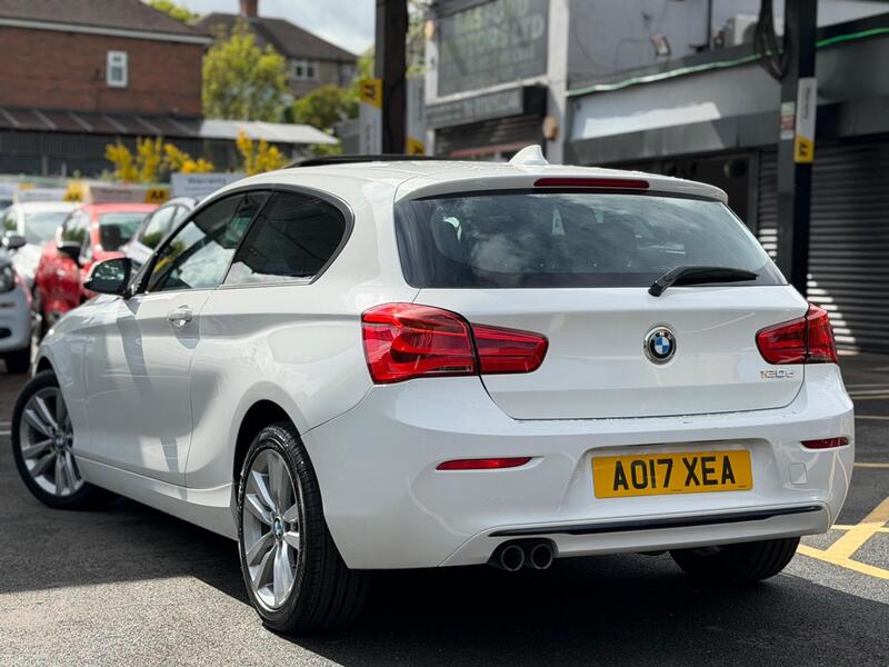 BMW 1 Series view 6