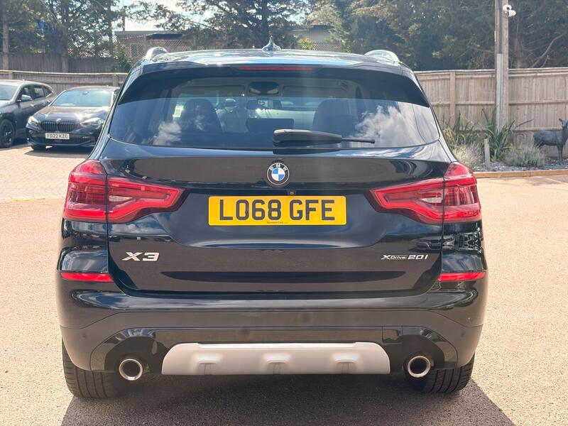 BMW X3 view 7