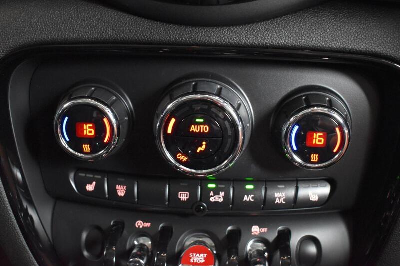 Mini Clubman view 3