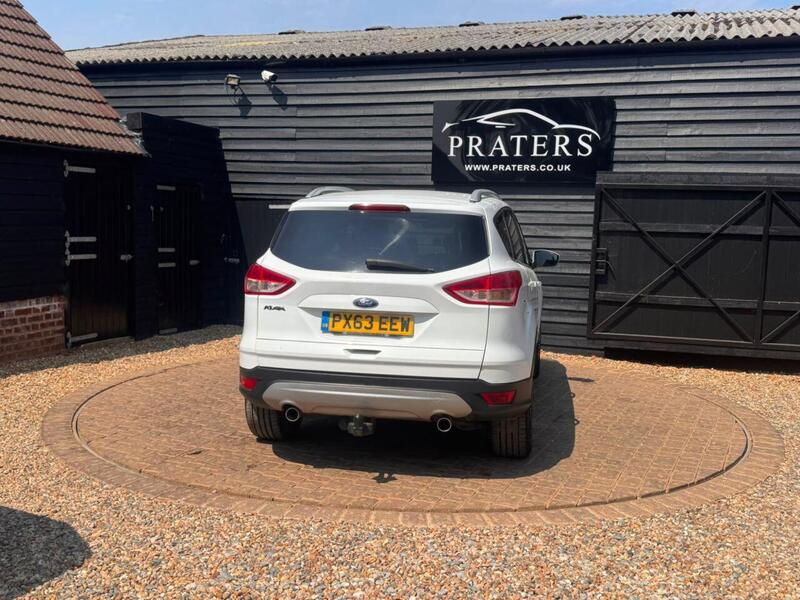 Ford Kuga view 4