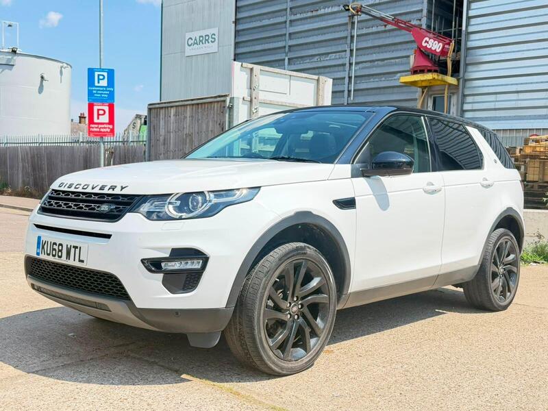 Land Rover Discovery Sport view 7