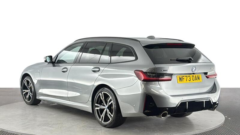 BMW 3 Series view 6