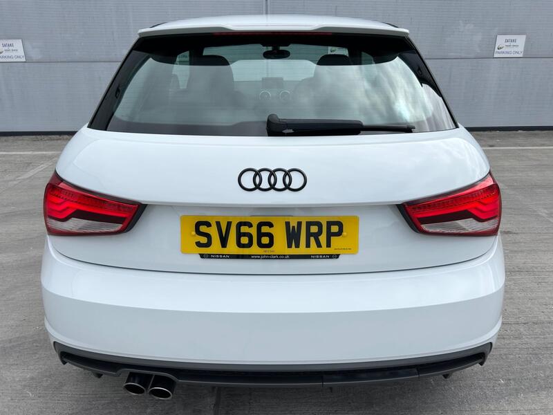 Audi A1 view 5