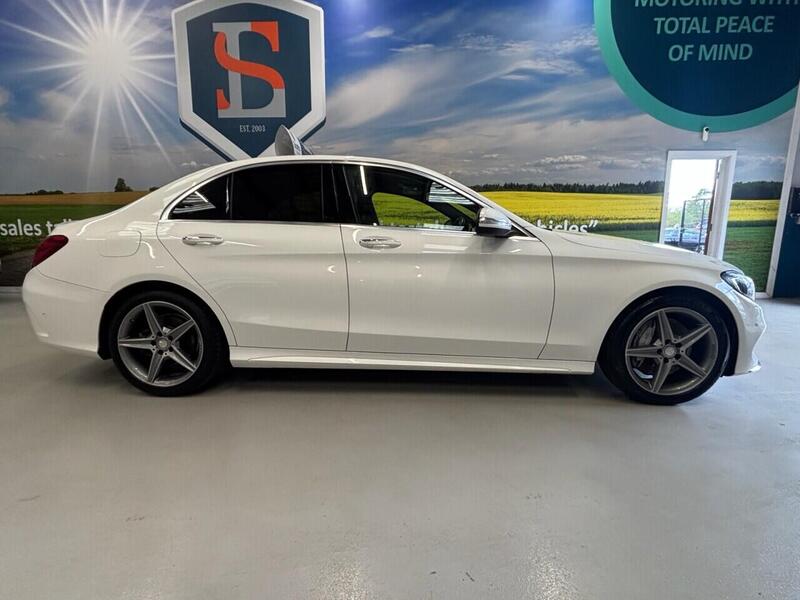 Mercedes-Benz C Class view 4