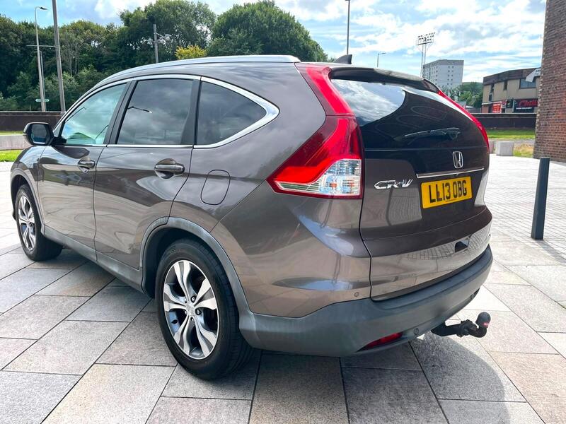 Honda CR-V view 4