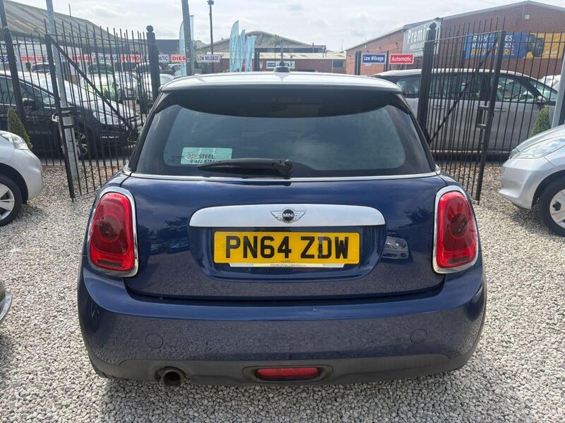 Mini Cooper view 5