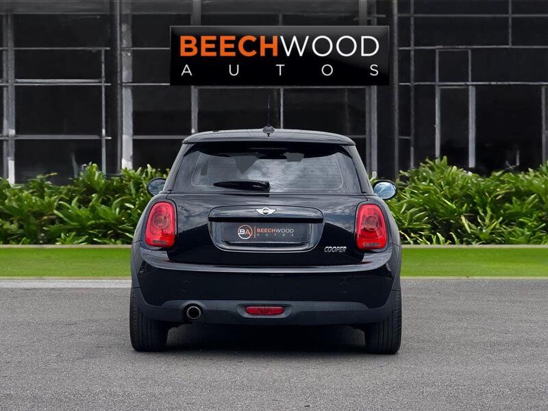 Mini Cooper view 4
