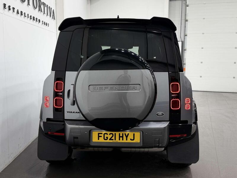 Land Rover Defender view 7