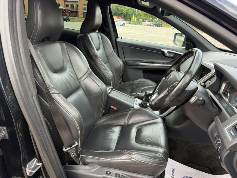Volvo XC60 view 3