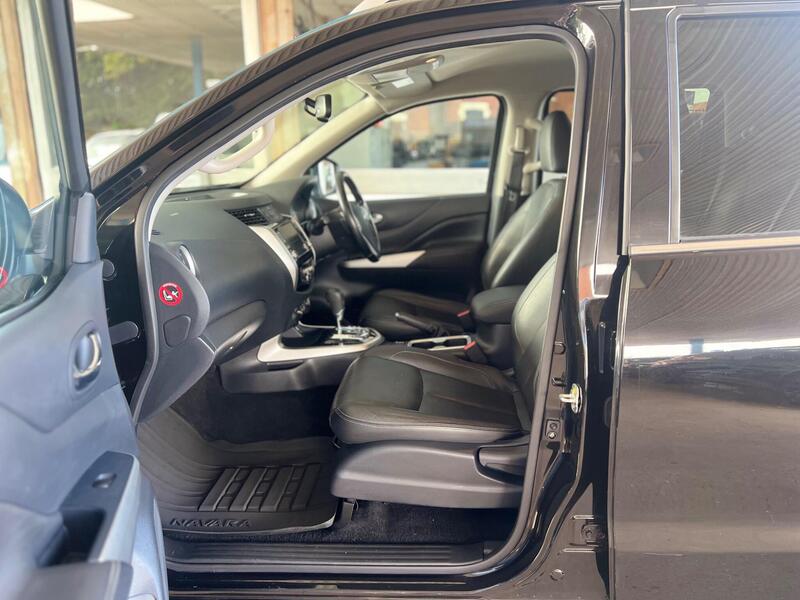 Nissan Navara view 5