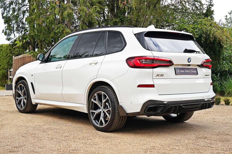 BMW X5 view 3