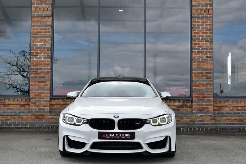 BMW M4 view 4