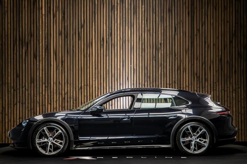 Porsche Taycan view 7