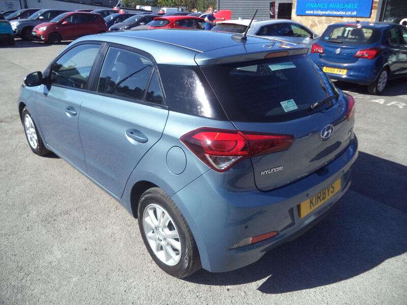 Hyundai I20 view 5