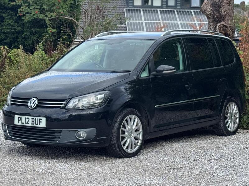 Volkswagen Touran view 5