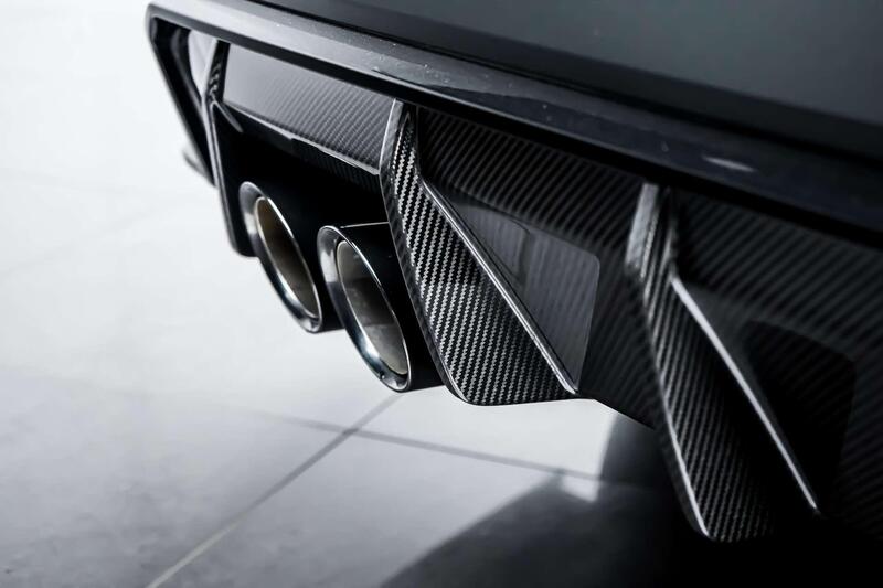 BMW M4 view 3