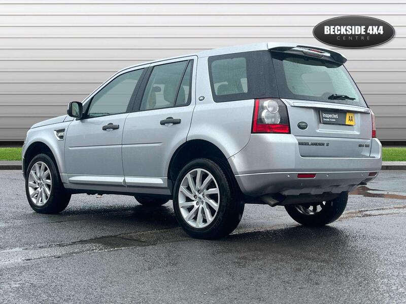 Land Rover Freelander 2 view 6