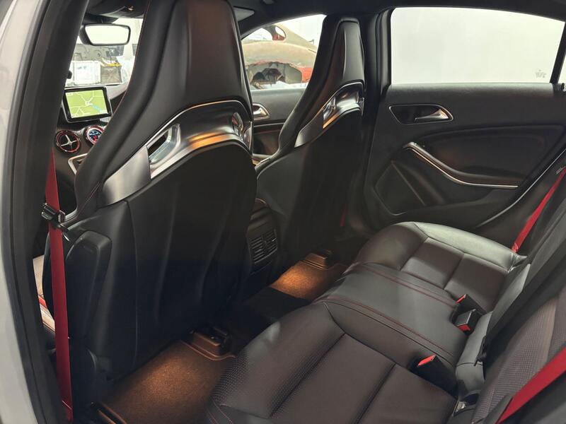 B10ee106de534feb807af9c9d3f20d18